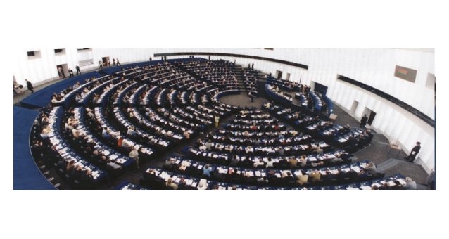 EWL writes to Heads of Political Groups in the EP urging nominations of more women for top posts in January 2012